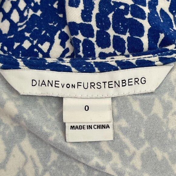 Diane Von Furstenberg Women's Blue White V-Neck Wrap Sleeveless Dress Size 0 - Picture 6 of 10